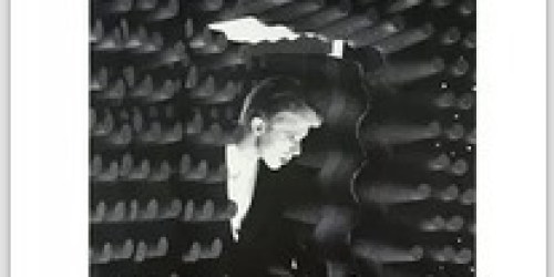 Google Play: FREE “Golden Years” MP3 by David Bowie (Regularly $1.29!)