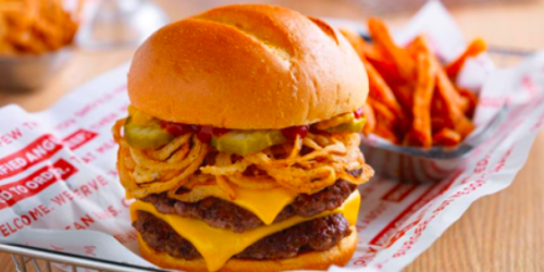 Smashburger: $5 Off a Purchase of $5 or More (Through 7/31)
