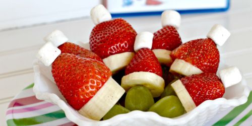 Grinch Fruit Kabobs (Easy Holiday Snack)