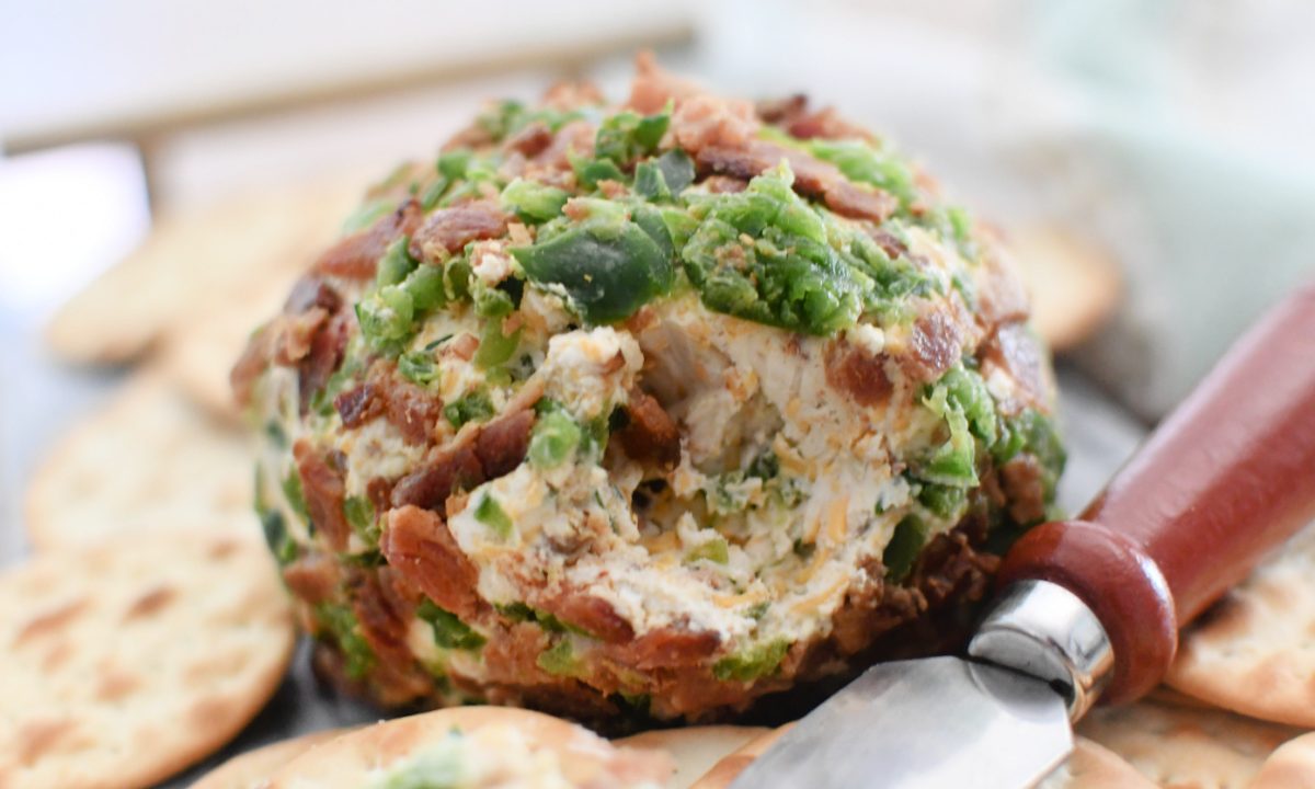 middle of the bacon cheese ball