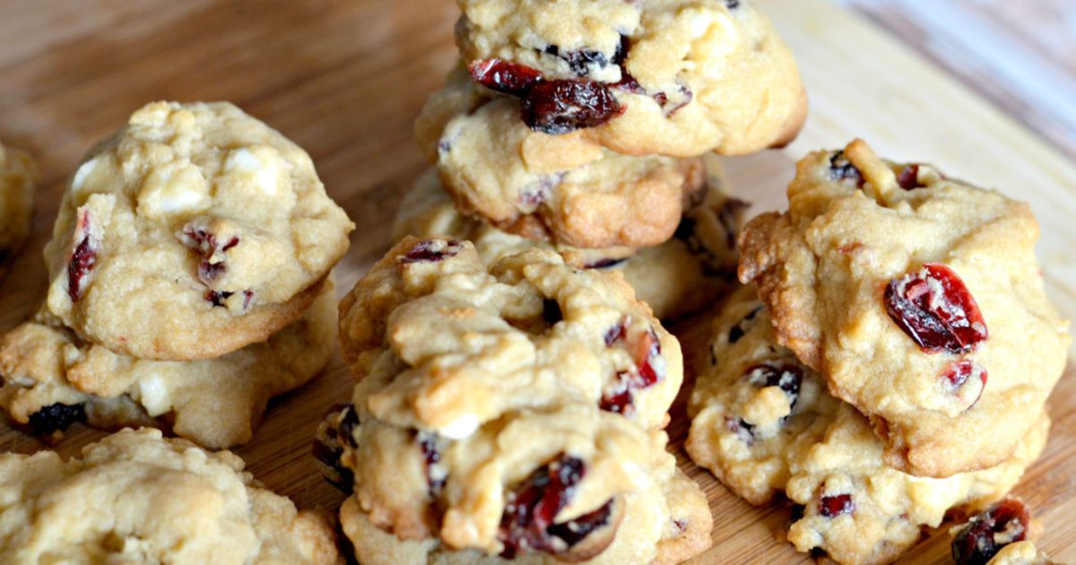 White Chocolate Cranberry Cookies Recipe | Hip2Save