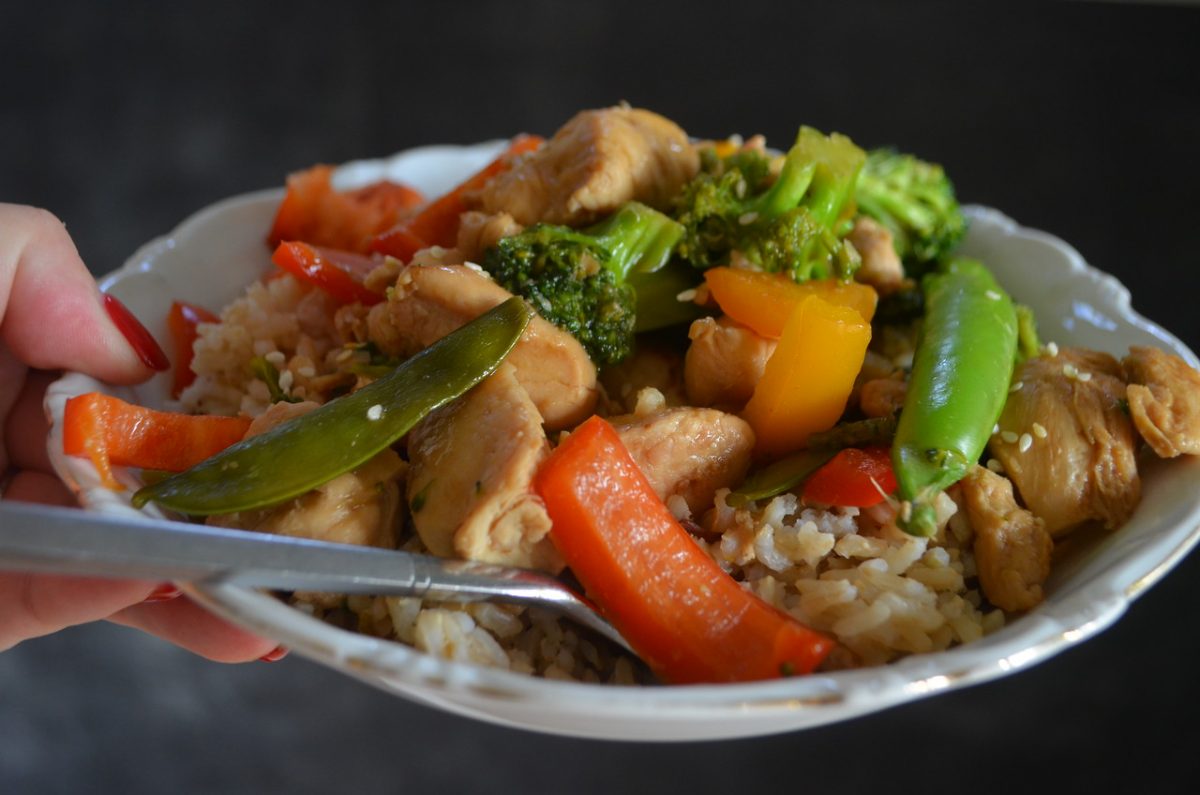 Easy Weeknight Chicken Stir-Fry - Quick Skillet Meal | Hip2Save Recipe