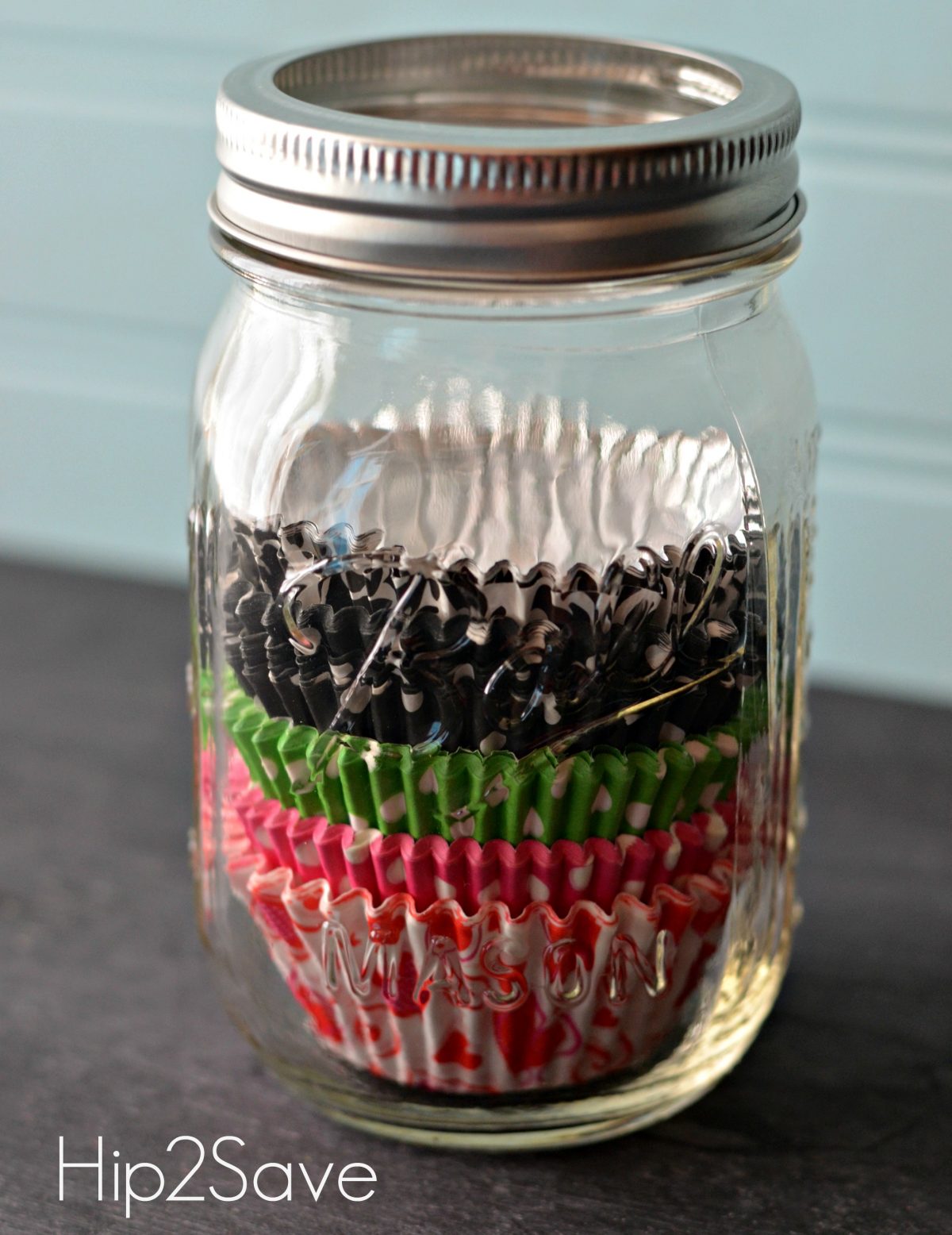 Use a mason jar to stack cupcake liners