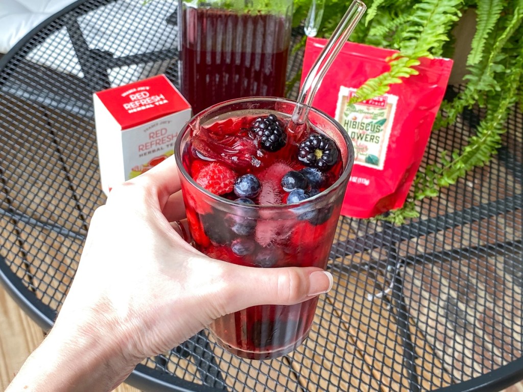 Make Starbucks Inspired Very Berry Hibiscus Tea At Home Hip2save