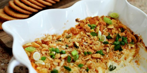 This Jalapeno Popper Dip is the Perfect Appetizer for Game Day