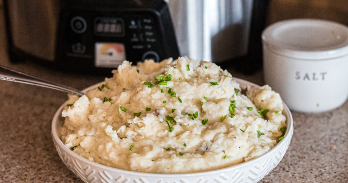 Slow Cooker Ranch Mashed Potatoes Hip2Save