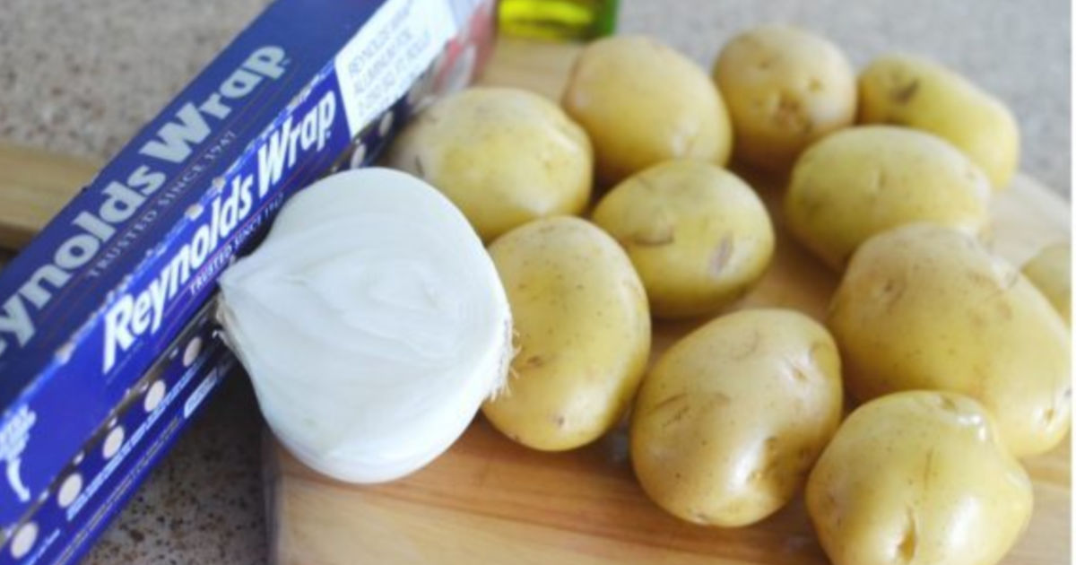 Easy Foil Packet Potatoes on the Grill (Great Recipe Idea for Camping/Tailgating) | Hip2Save