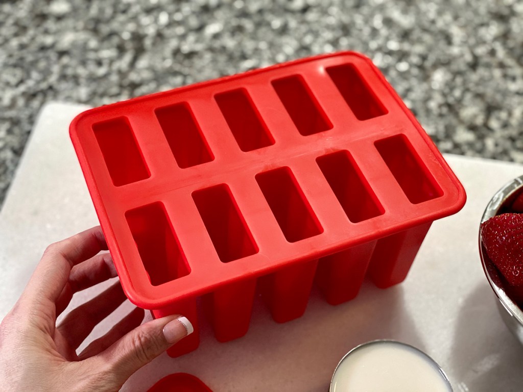 red silicone popsicle mold