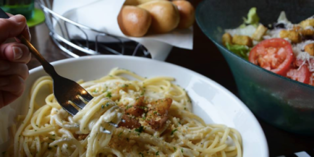 Olive Garden: $6 Off Dinner for Two Coupon