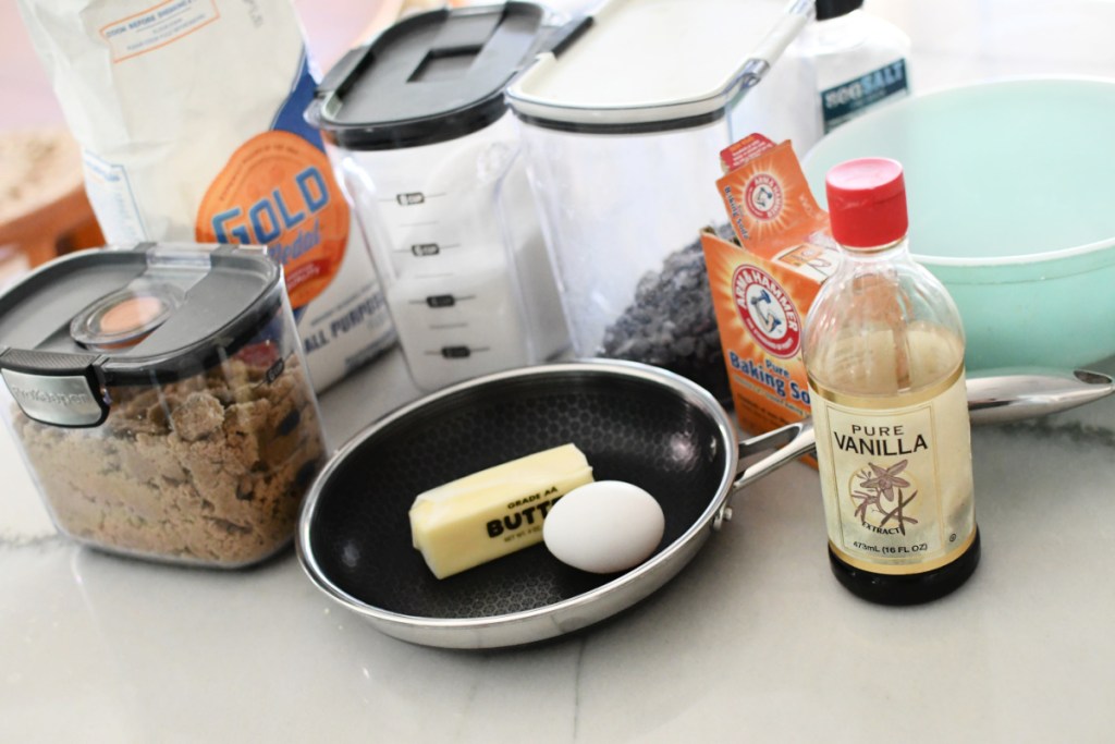 ingredients to make a pizza cookie
