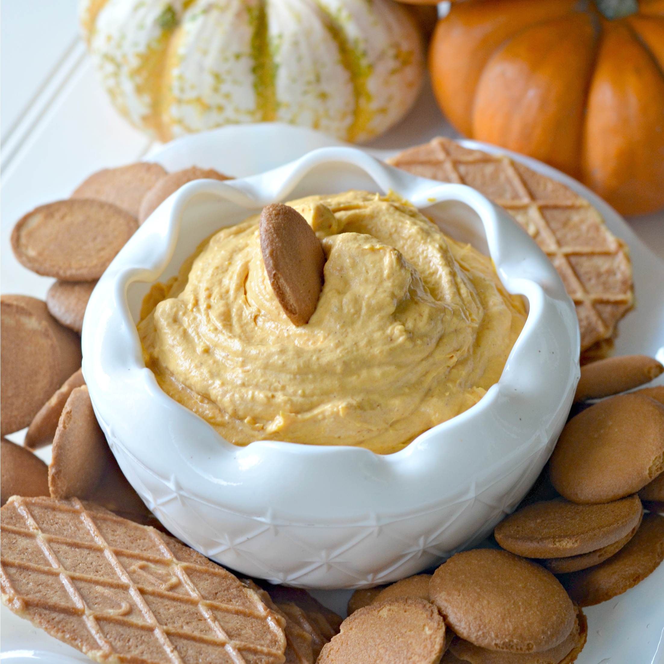 Easy 3 Ingredient Pumpkin Pie Dip | Fall Dessert Idea