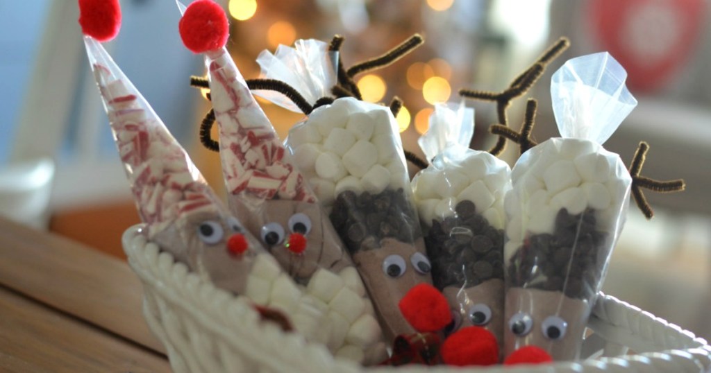 santa reindeer hot chocolate gift bags