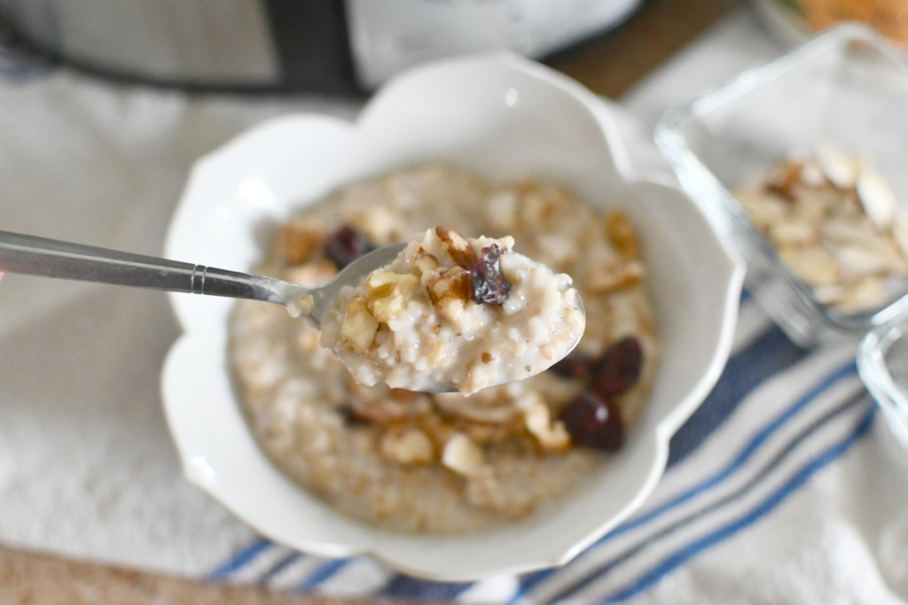 overnight-steel-cut-oats-in-the-crock-pot-slow-cooker-easy-recipe