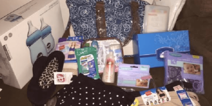 Happy Friday: Gift a Mommy Hospital Bag