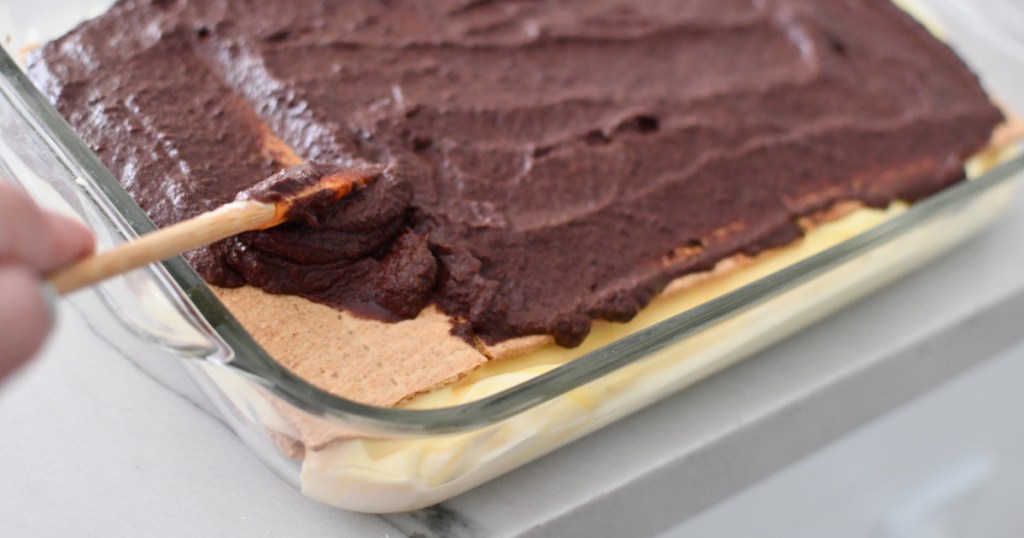 This No-Bake Eclair Cake is the Ultimate Party Dessert!