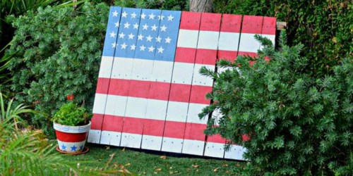 How to Easily Paint an American Flag Pallet