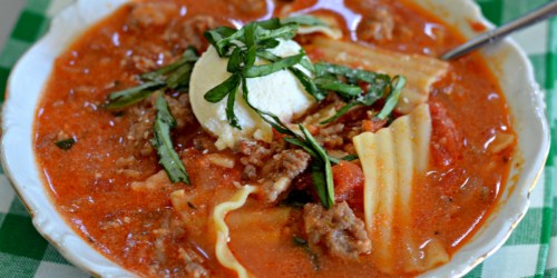 This Easy Lasagna Soup Recipe Is The Perfect Winter Comfort Food