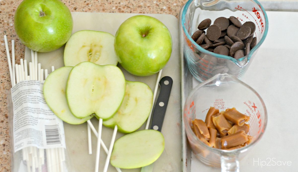 These Caramel Chocolate Apple Slices are So Easy to Eat!