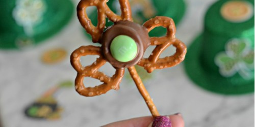 Whip Up Shamrock Pretzels for a Simple St. Patrick’s Day Treat (Just 4 Ingredients!)