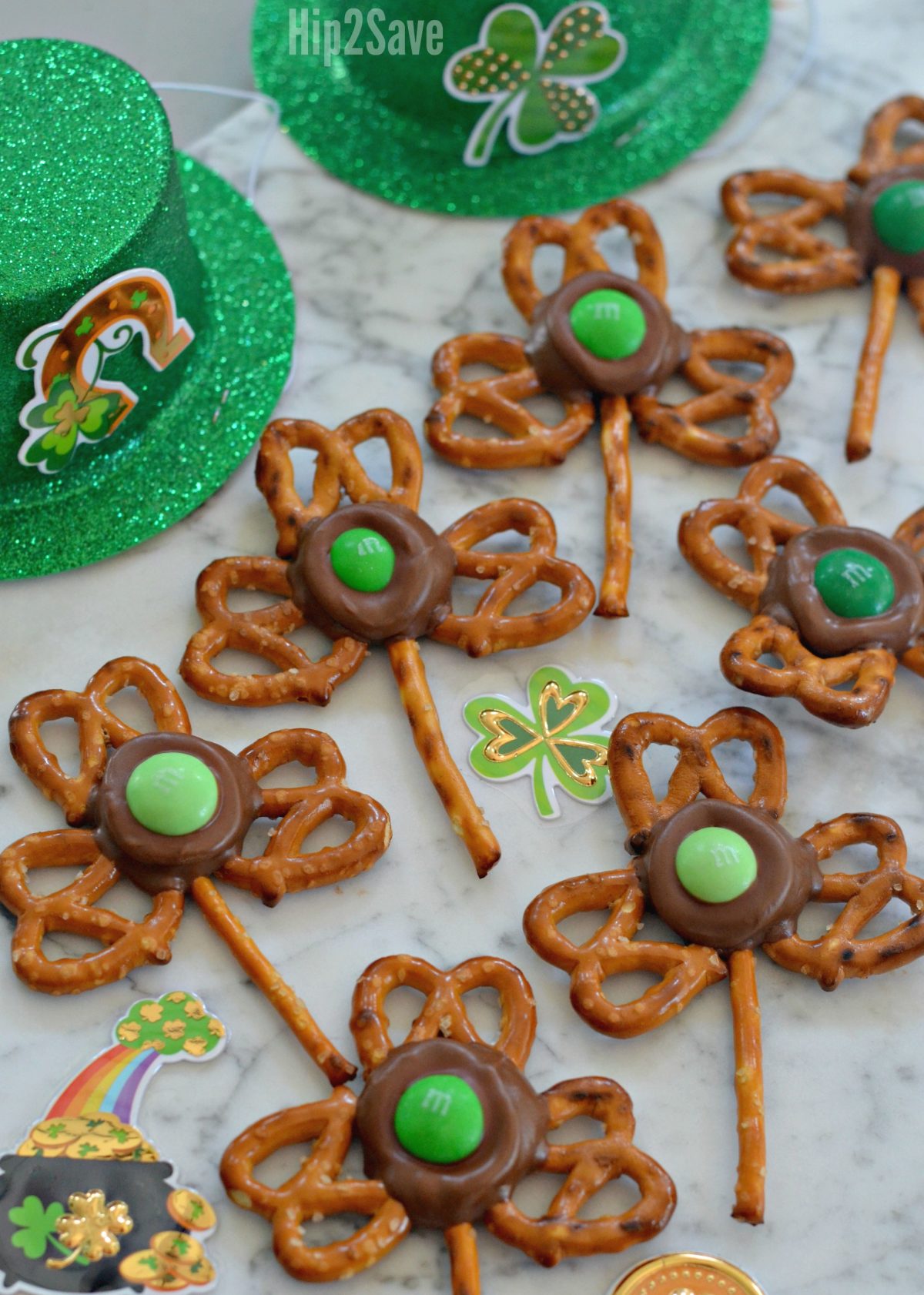 4 Ingredient Easy Shamrock Pretzels St Patrick S Day Snack Hip2Save   Treats For St Patricks Day E1551191050301 