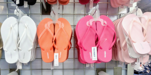 Old Navy Cardholders: Flip-Flops ONLY $1 + More (TODAY ONLY)