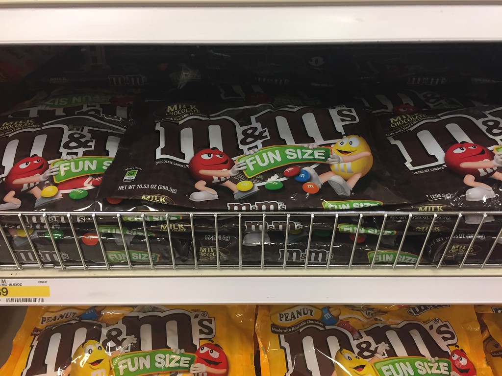 M&M'S Fun Size Milk Chocolate Candy Bag, 10.53 oz - Kroger