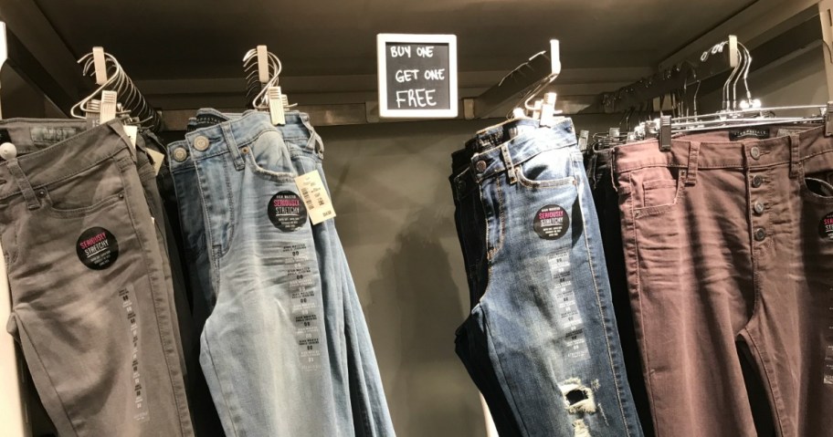 aeropostale jeans in store