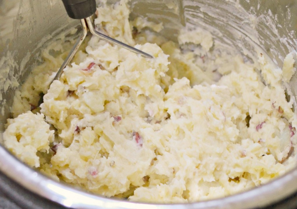 mashed potatoes in an instant pot