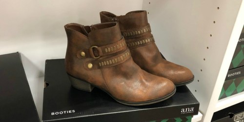 JCPenney: Buy 1 Pair Women’s Boots & Get 2 FREE Pairs + Extra 20% Off Entire Purchase