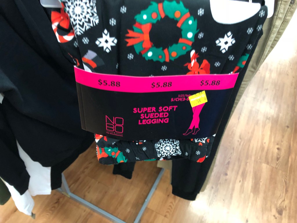 No Boundaries Juniors' sueded jersey christmas holiday printed leggings –  Walmart Inventory Checker – BrickSeek