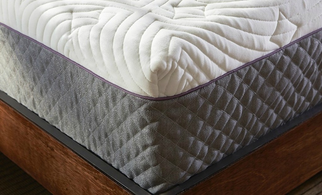 shiloh 12-inch memory foam mattress foundation