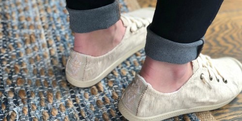 My New Favorite Sneakers Are Under $10 & Jeans Under $8 (These are Regular Prices!)