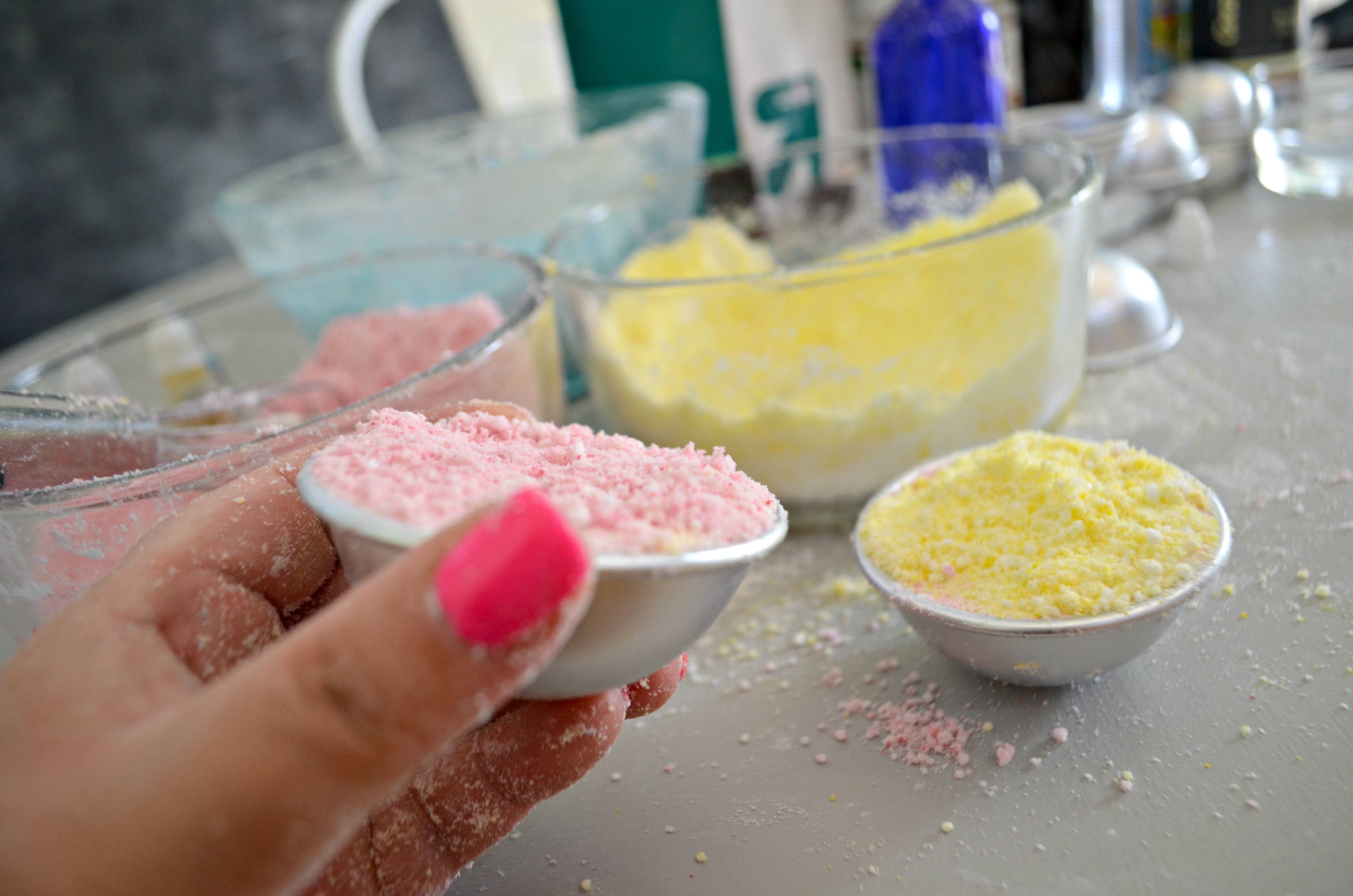 Love Lush? These DIY Bath Bombs Will Make You (and Your Wallet) Happy Hip2Save
