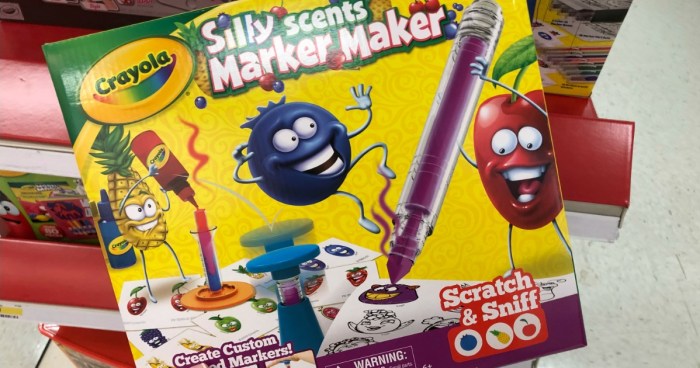 https://hip2save.com/wp-content/uploads/2018/03/crayola-silly-scents-marker-maker1.jpg?w=700&resize=700%2C368&strip=all