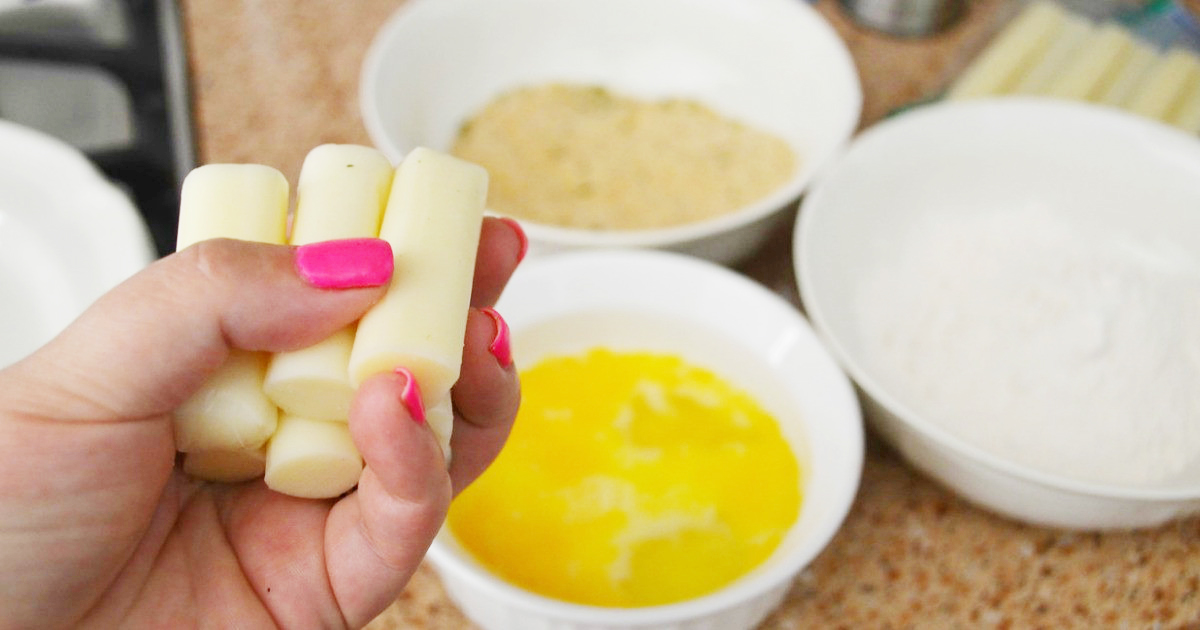 These EASY Air Fryer Mozzarella Cheese Sticks are Everything | Hip2Save