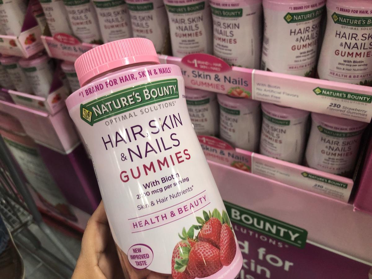 save on back-school snacks, ziploc, and charmin, at costco – gummy vitamins bottle
