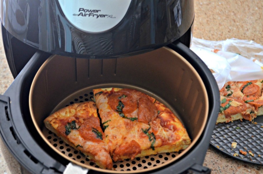 re-heating pizza in the air fryer