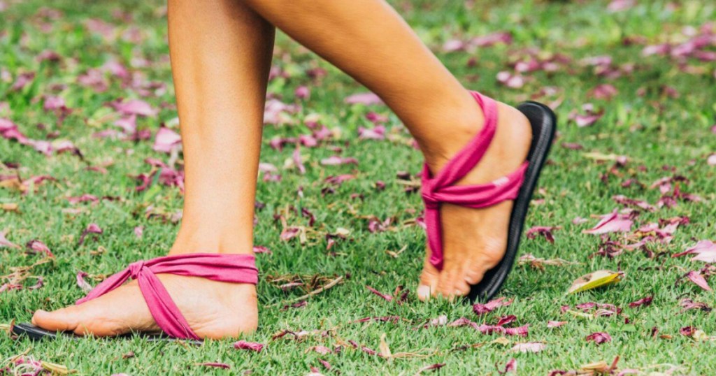 Sanuk Yoga Sling 3 Sandals for Ladies - Black - 6M