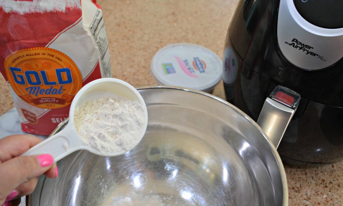 Self-rising flour is one of the ingredients in these 2 ingredient air fryer bagels