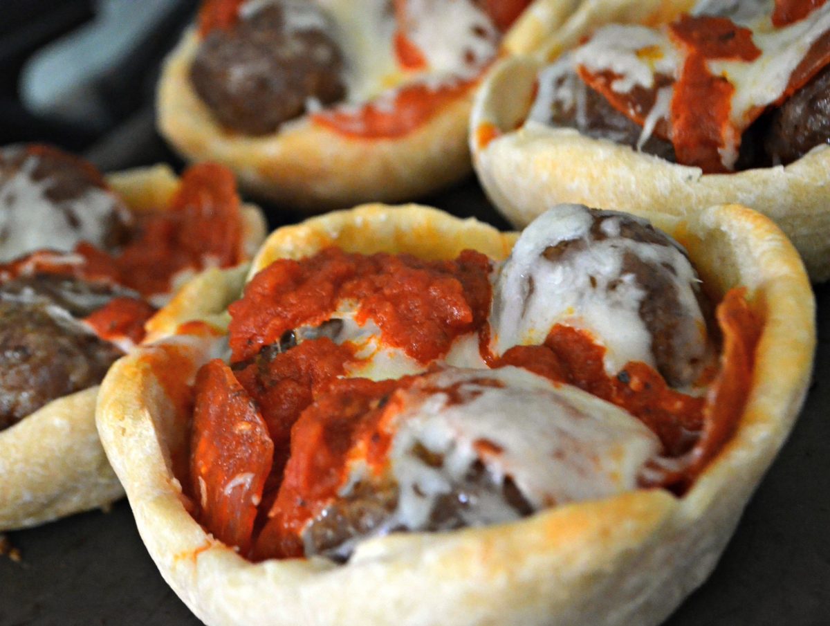 baked meatball pizza bowls 