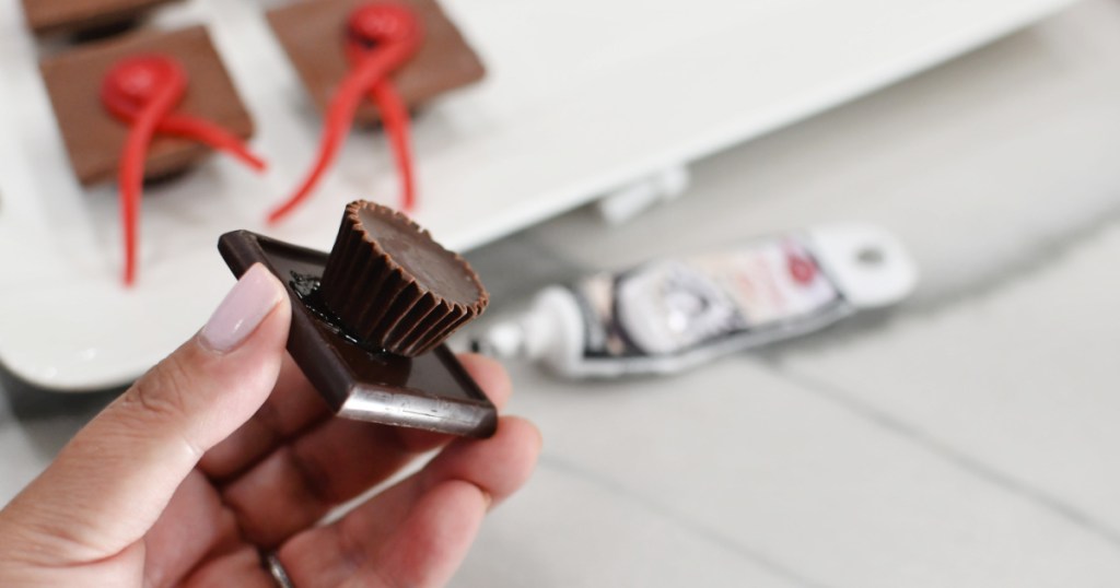 using icing to glue chocolate together