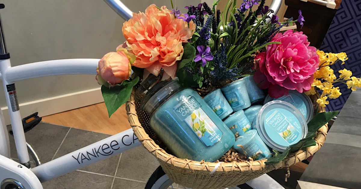 Yankee Candle Mother's Day 9Piece Tote AND 3 Large Candles 67.95