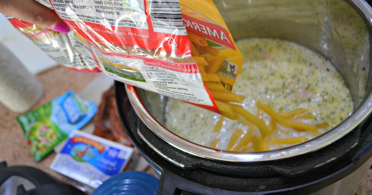 Turn OFF the Oven and Make this Instant Pot Chicken Ranch Pasta