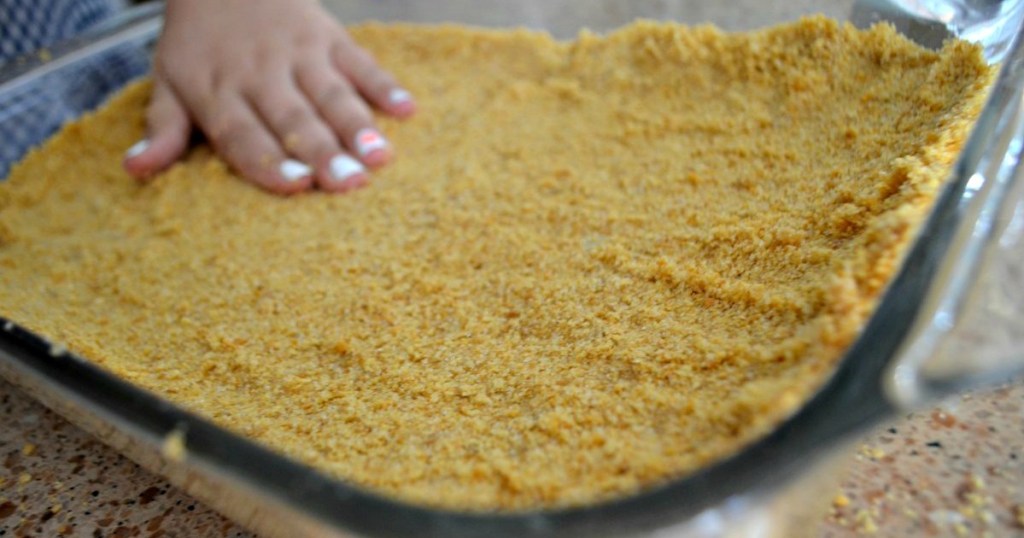 making a graham cracker crust 