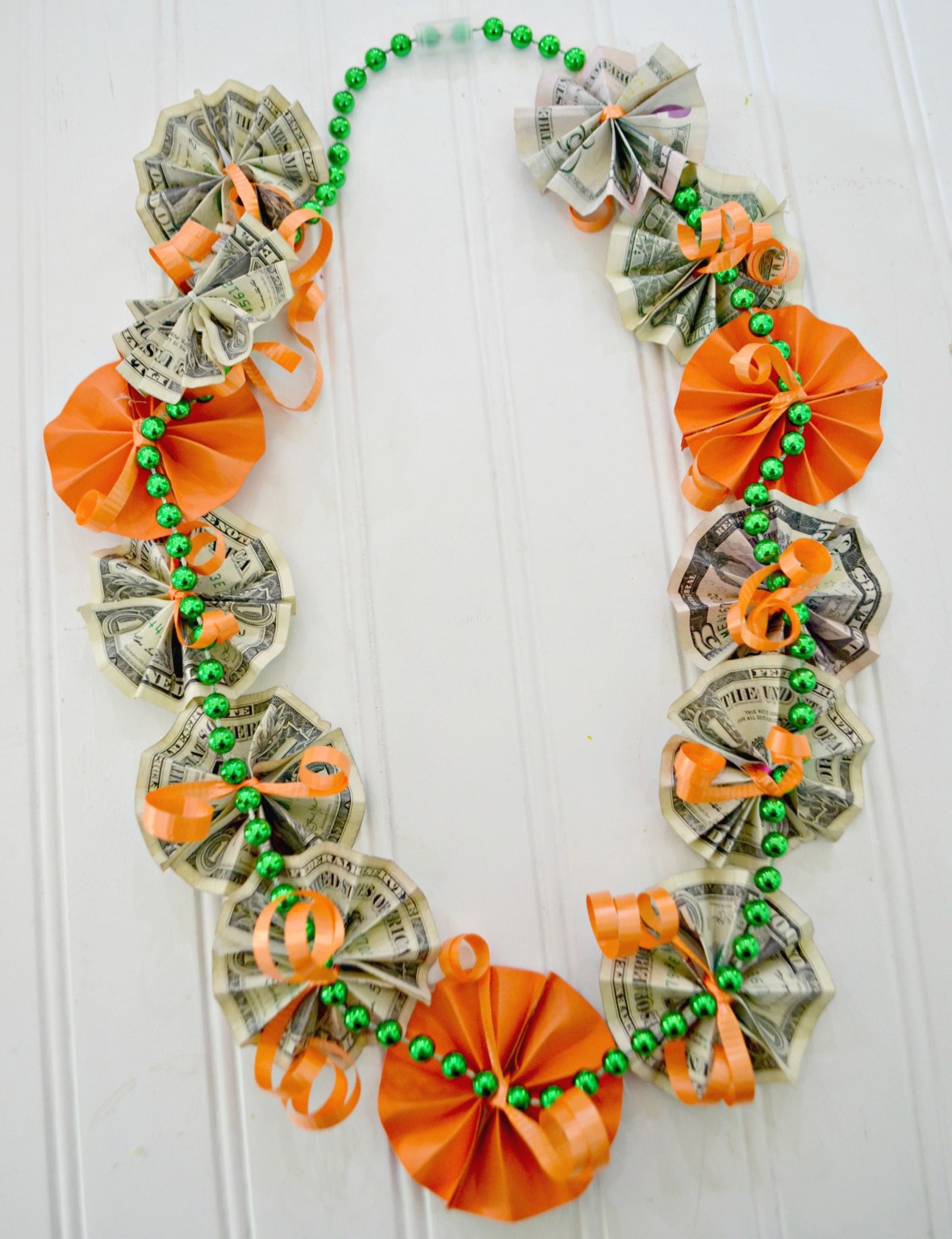 Graduation Gift DIY: Easy Money Lei Made w/ Dollar Bills