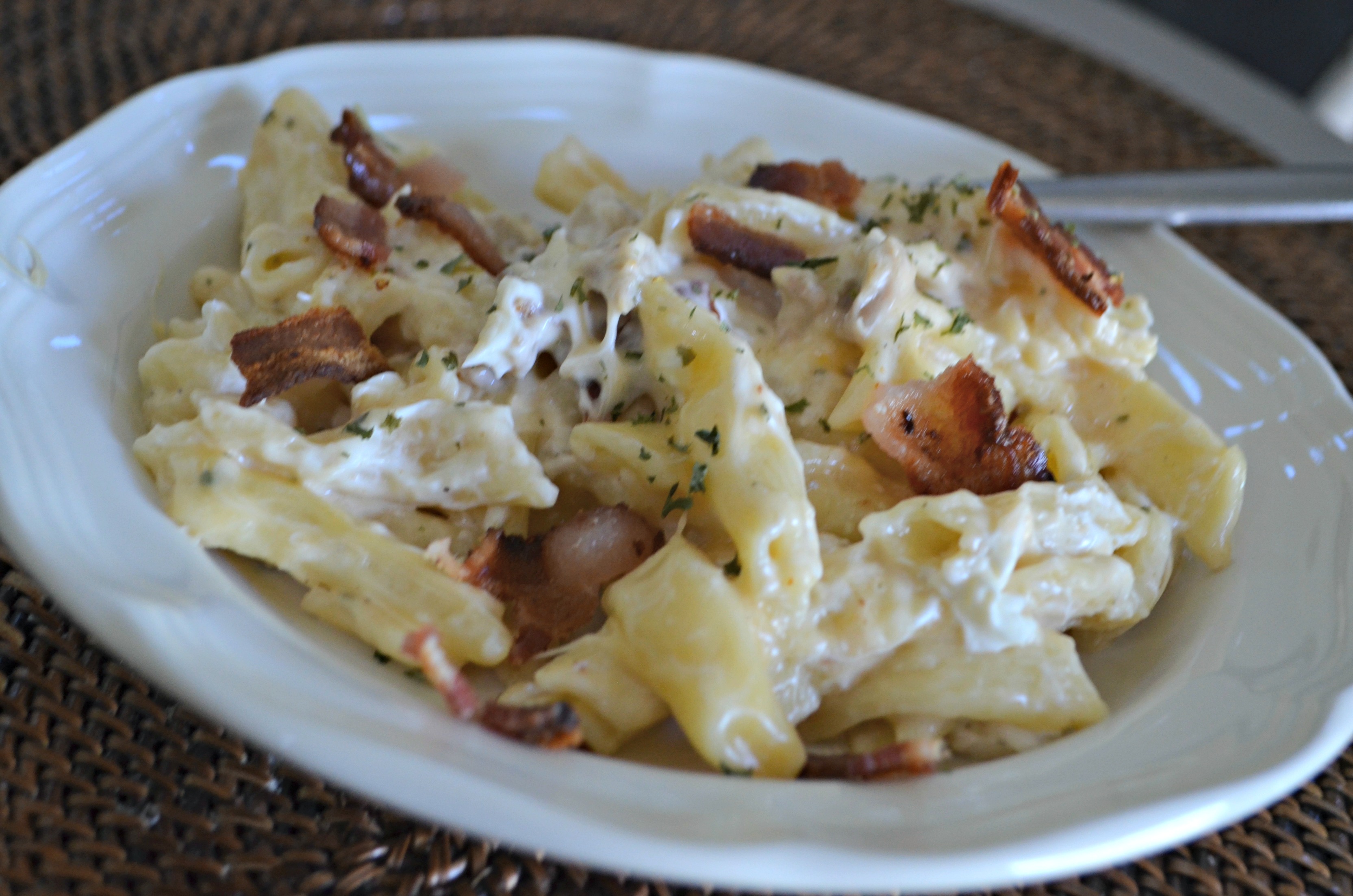 Instant Pot Chicken Ranch Pasta with Bacon – served in a bowl