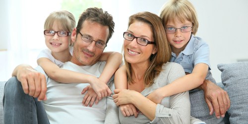 GlassesUSA: $25 Off $75 Purchase (Save on Glasses for Entire Family)
