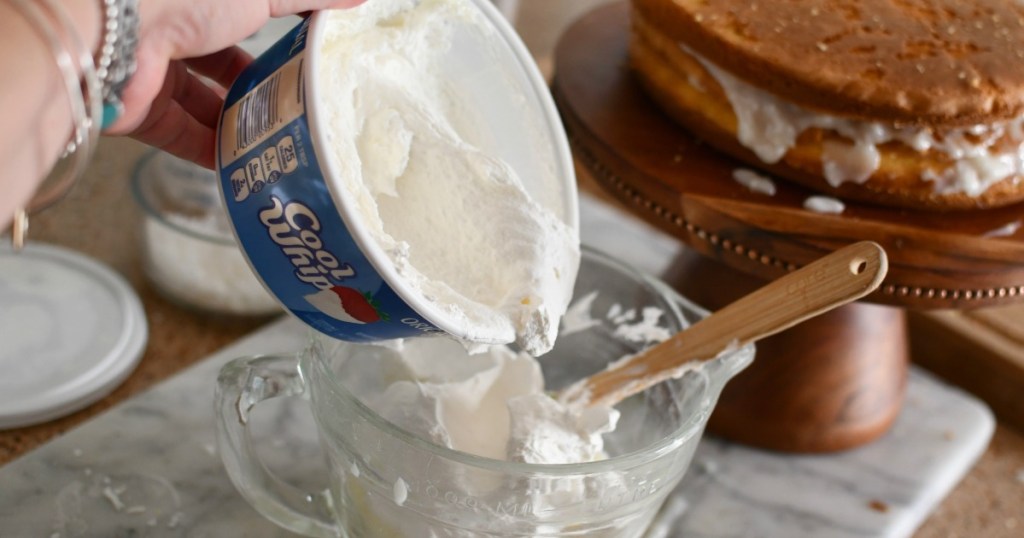 making a cool whip frosting for coconut cake