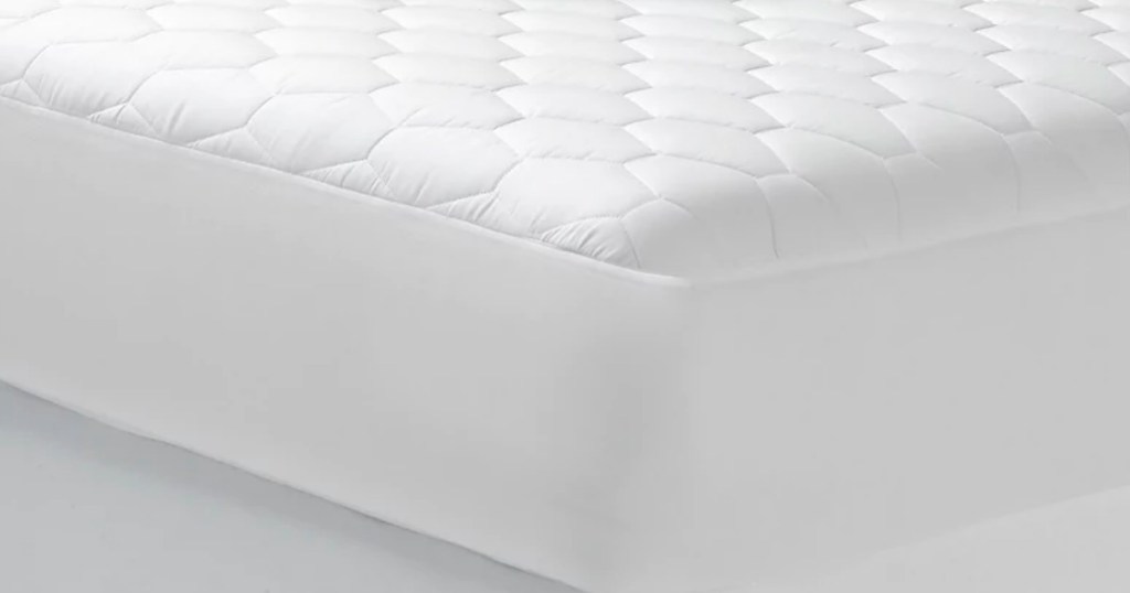 the big one waterproof mattress pad white queen