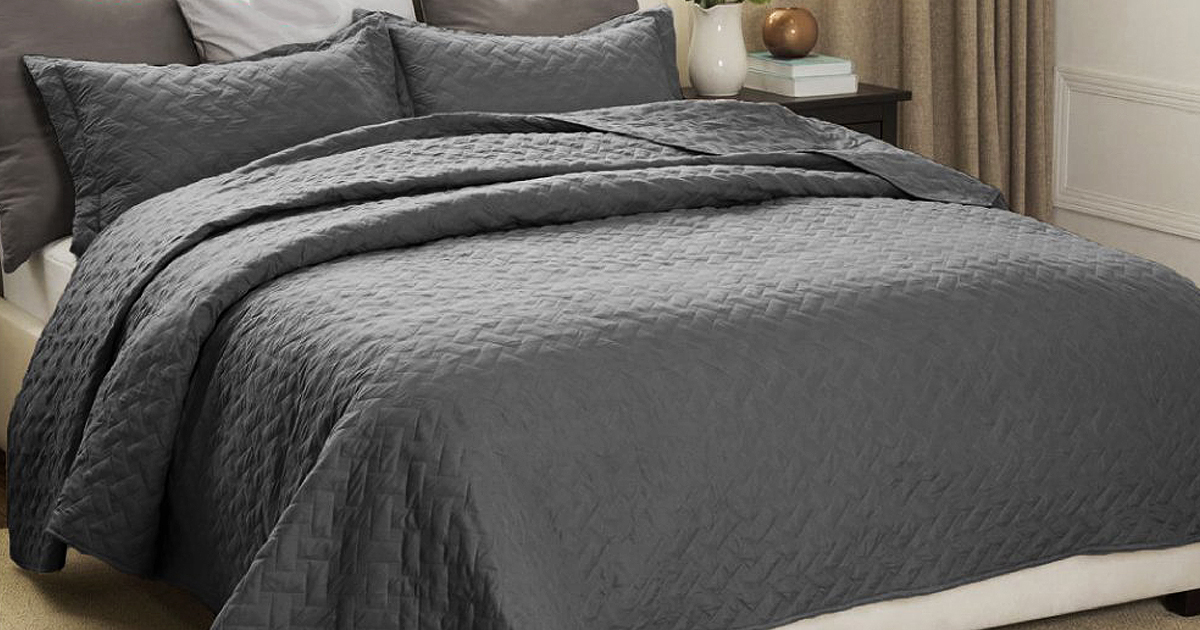 Amazon Bedsure Quilt Sets as Low as 22.49 Shipped (Awesome Reviews)